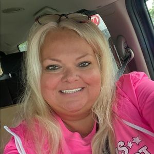 Meet your Posher, Brenda